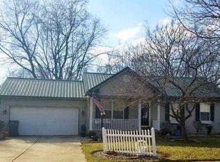 600 S Williams St, Nappanee, IN 46550