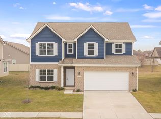 5737 Lauren Ln, Columbus, IN 47203