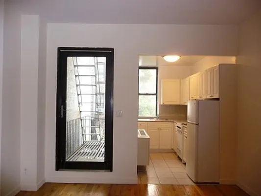 Rented by Rent Manhattan | media 10