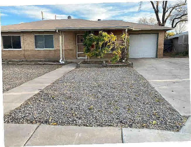 5824 Bellamah Ave NE — Photo 2