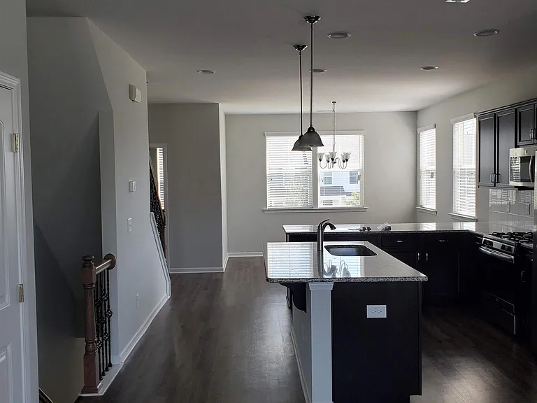 6509 Perry Creek Rd — Photo 36