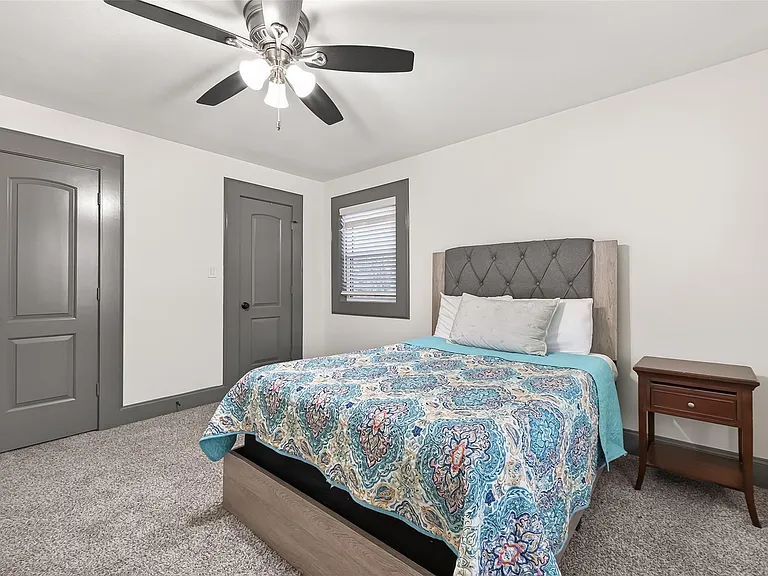 10054 Cedardale Dr — Photo 27