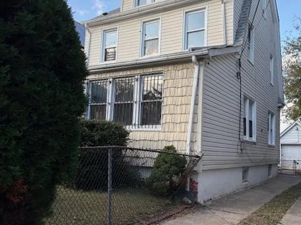 21511 111th Road, Queens Village, NY 11429