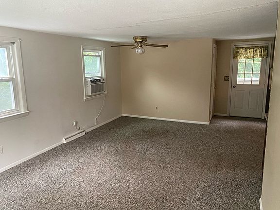 4th image of 19 Blossom St