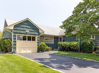 1071 Huckleberry Rd, Bellmore, NY 11710