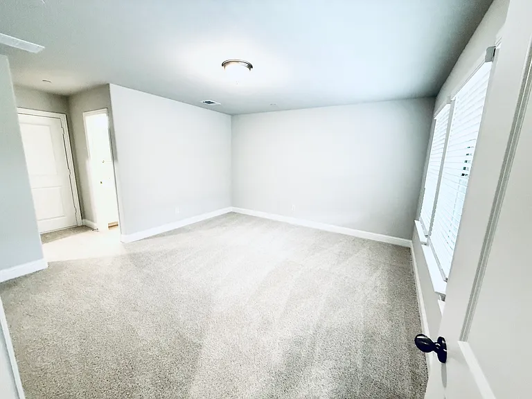 7925 Bayside Dr — Photo 16