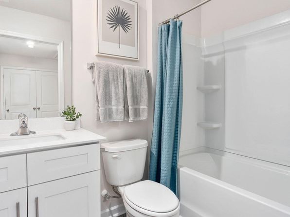 22 Fox Hedge Ln, Byhalia, MS 38611