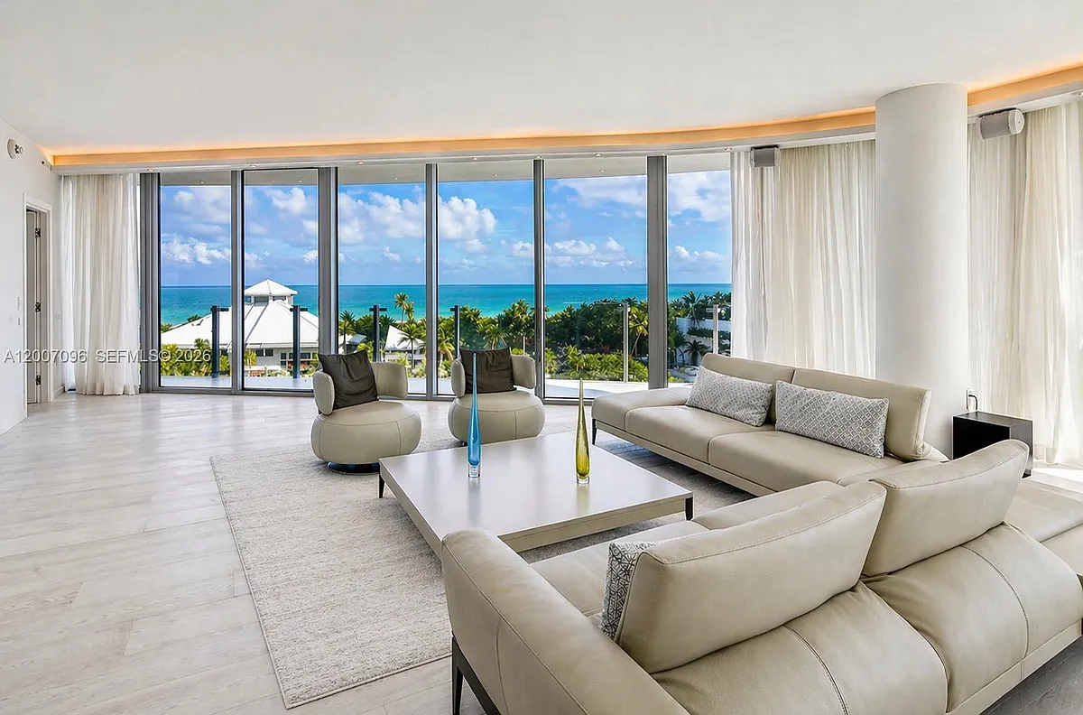 Building Photo - 1 Collins Ave #606
