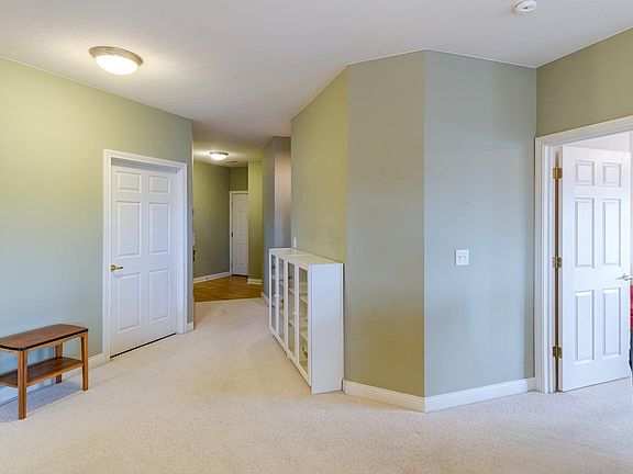 3rd image of 6712 Kelseys Oak Ct