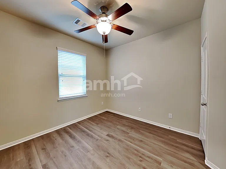 7446 Durango Creek Dr — Photo 18