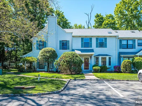 1402 Maplecrest Rd #1402, Edison, NJ 08820