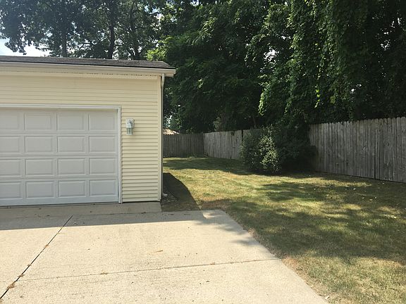 3rd image of 1701 Kentucky Ave