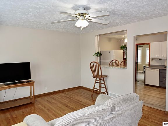 4th image of 8256 Stephanie Ln