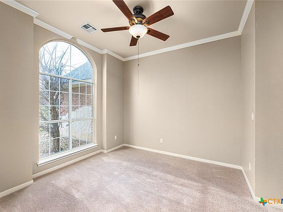 5th image of 601 Marshall Dr