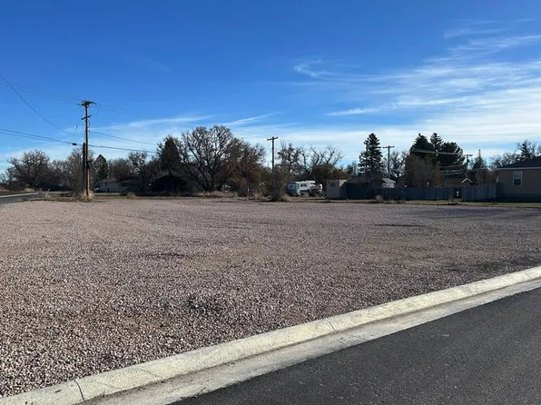 205 S Oak St, Lusk, WY 82225