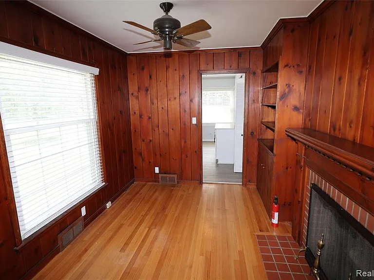 4121 Seminole Dr — Photo 67