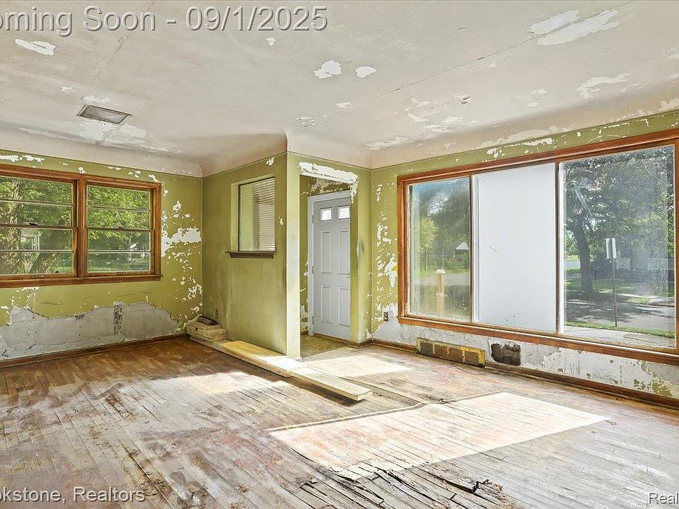 6547 Warwick St, Detroit, MI 48228 | MLS #20251032104 | Zillow