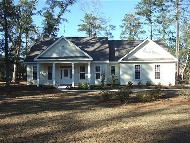 Lowcountry Home on .60 Acres!