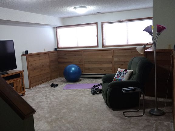 2nd image of 1307 Colton Blvd
