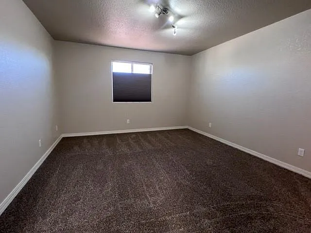 2843 E Luna Vis — Photo 27