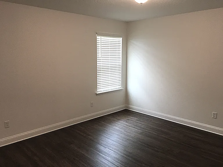 3173 Creek Village Lane Grn — Photo 16