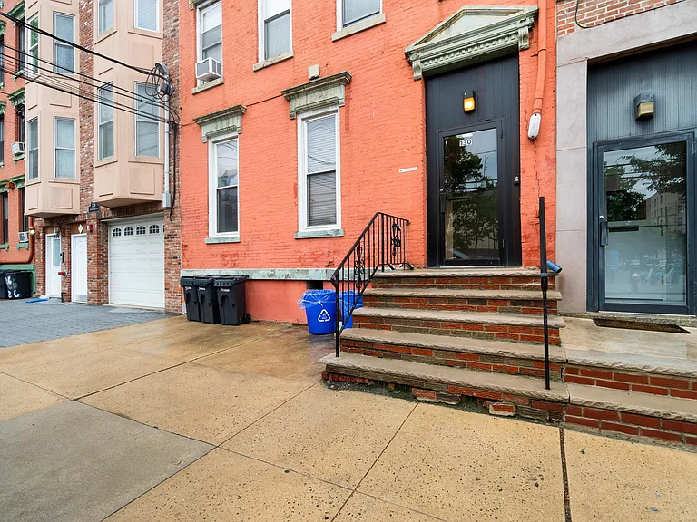 130 Adams St #2 — Photo 14