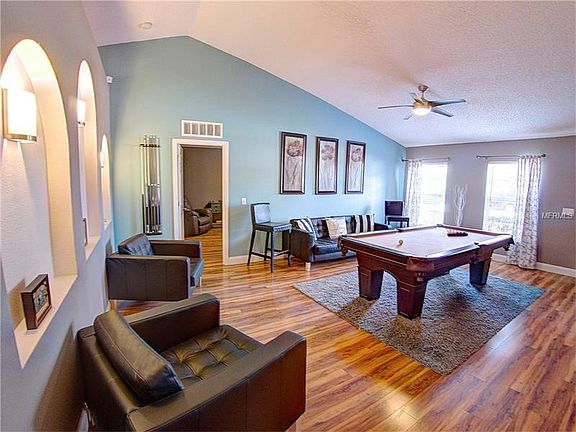 3rd image of 1349 Dandelion Dr
