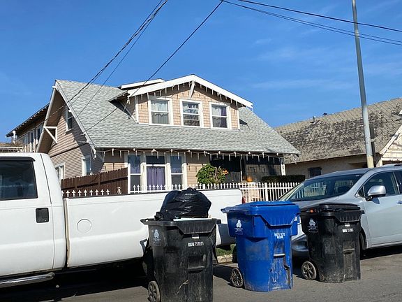 3rd image of 633 W 52nd St