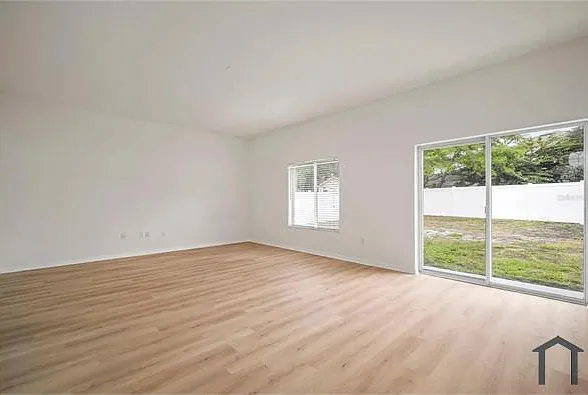 13004 Montrose Grove Ct — Photo 10