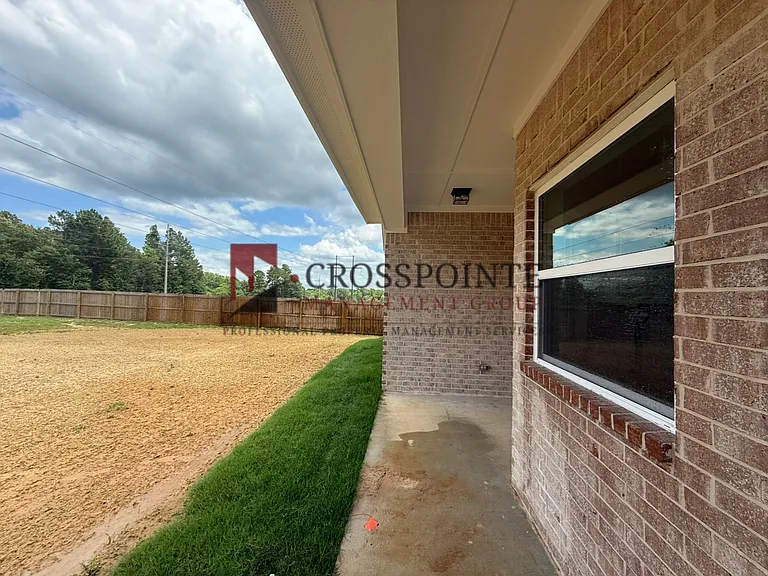 17430 Crossing Cir — Photo 23