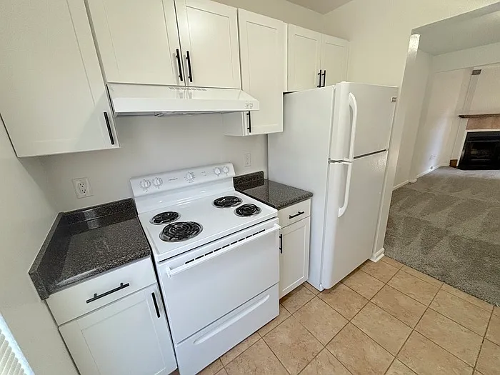 3725 Sugar Creek Cir — Photo 8