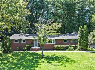 7108 Preston Ct, Charlotte, NC 28215