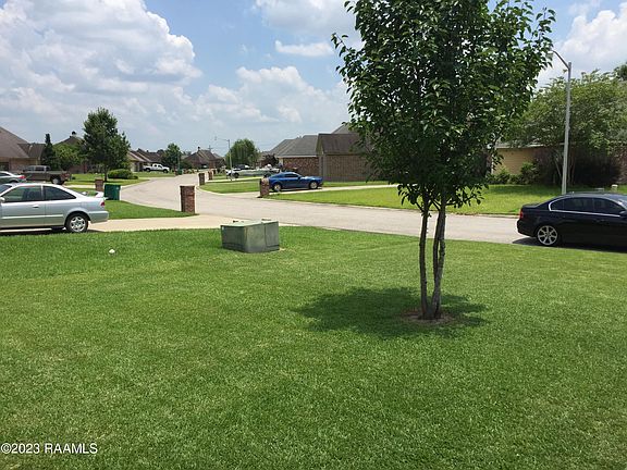 5th image of 206 Waterberry Dr