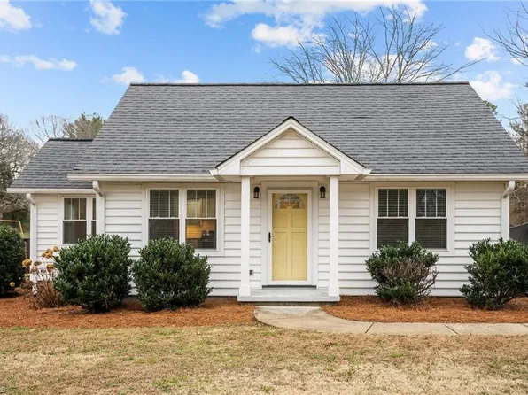 1807 State Highway 801 S, Advance, NC 27006