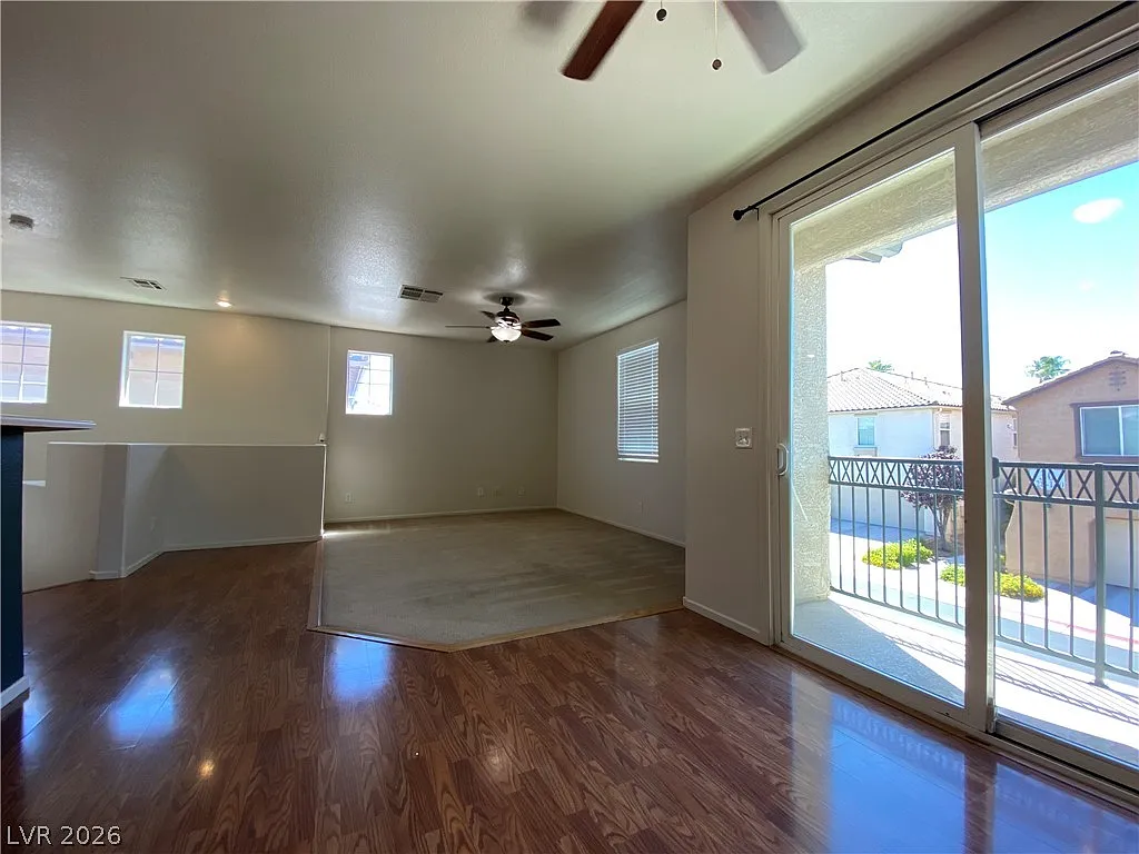 2 bed, 2.0 bath, 1220 sqft, $1,700 — Photo 3