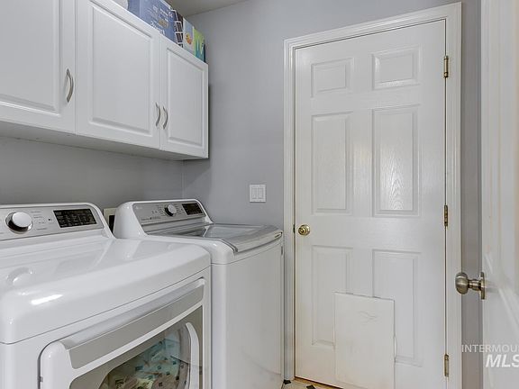 5th image of 726 Aberdeen Dr