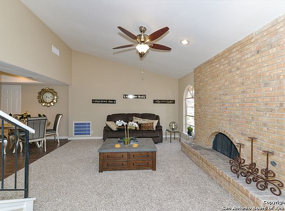 3rd image of 13003 Larklair St