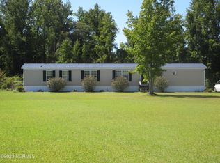 138 Caddell Dr, Maxton, NC 28364