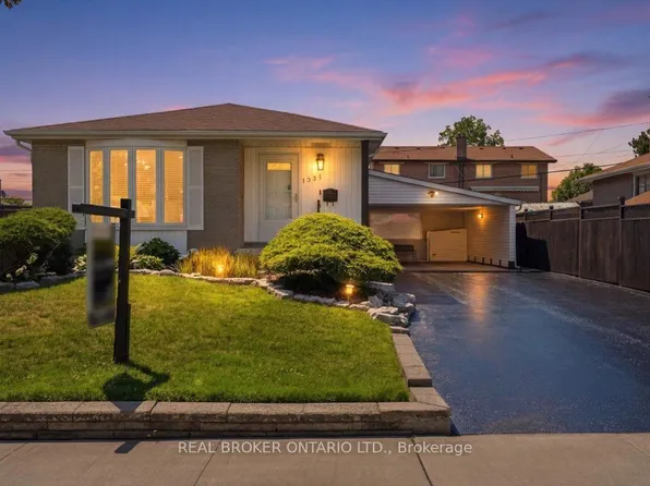 1331 Tatra Dr, Pickering, ON L1W 1K5