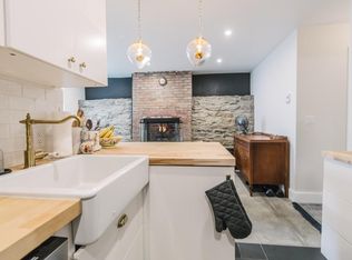 322 State St APT B, Hudson, NY 12534