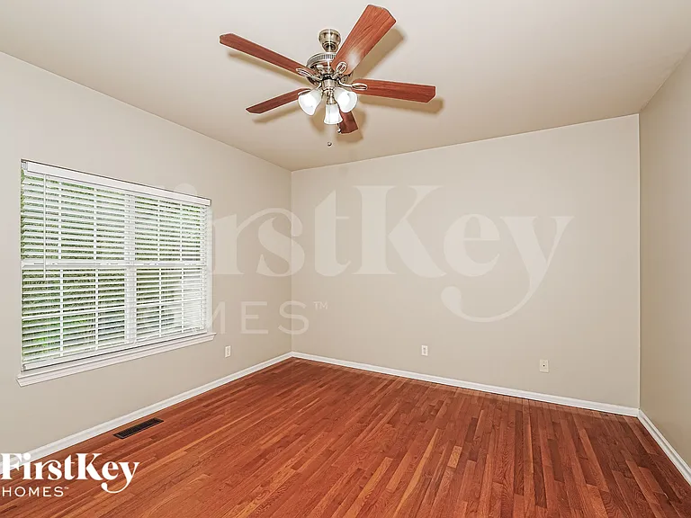 120 Pine Springs Rd — Photo 10