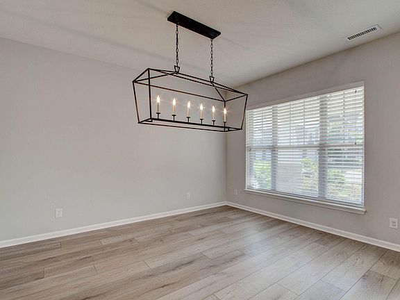 4th image of 6366 Sugar Maple Dr