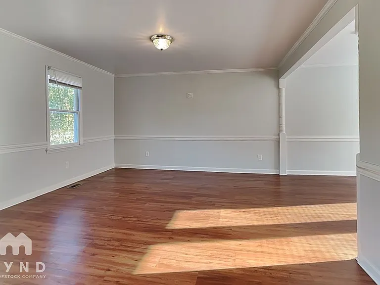 120 Harris Rd — Photo 8