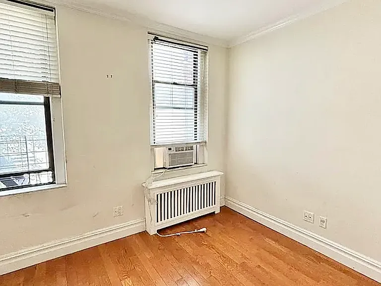 172 E 91st St #3A — Photo 3
