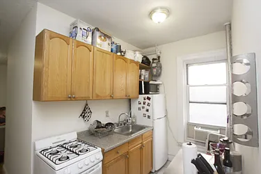 Rented by Jonis Realty