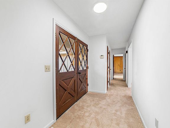 3rd image of 249 Plantation St