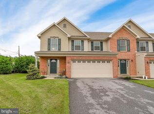527 Huntington Dr, Mountville, PA 17554