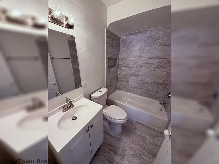 2677 Larose Ave — Photo 10
