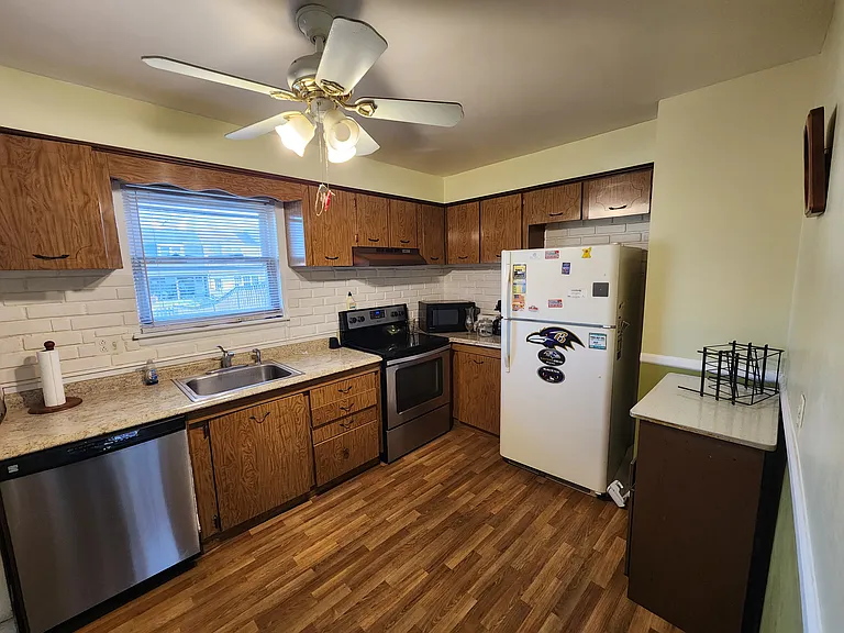 1014 Stormont Cir — Photo 5