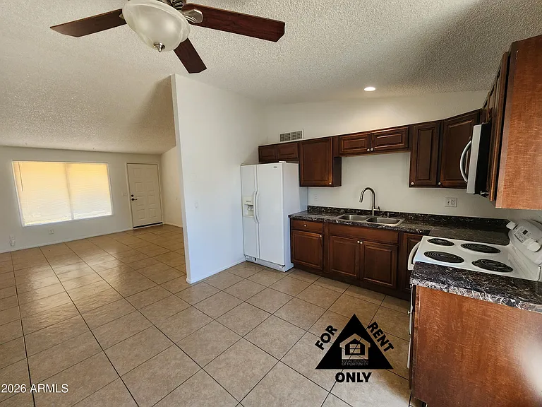 3120 N 67th Ln #60 — Photo 2